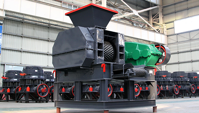 Dry Powder Briquetting Machine